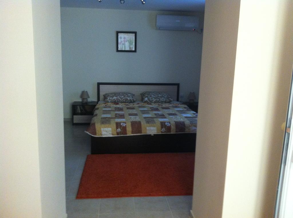 Guest House Nadezhda Chisarja Rum bild